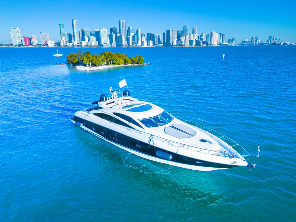 Yacht Rental Miami | Yacht Parties In Miami | 1200+ Reviews 207 DJI 0794
