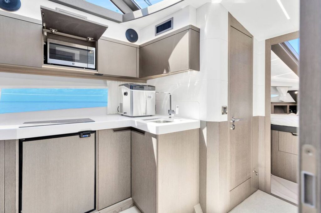 %Miami Yacht Rentals%