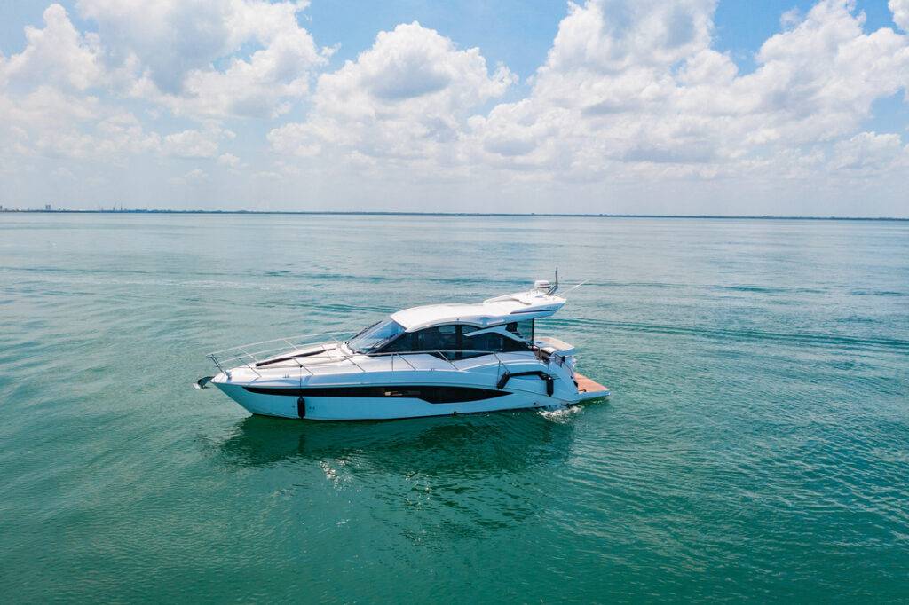 %Miami Yacht Rentals%