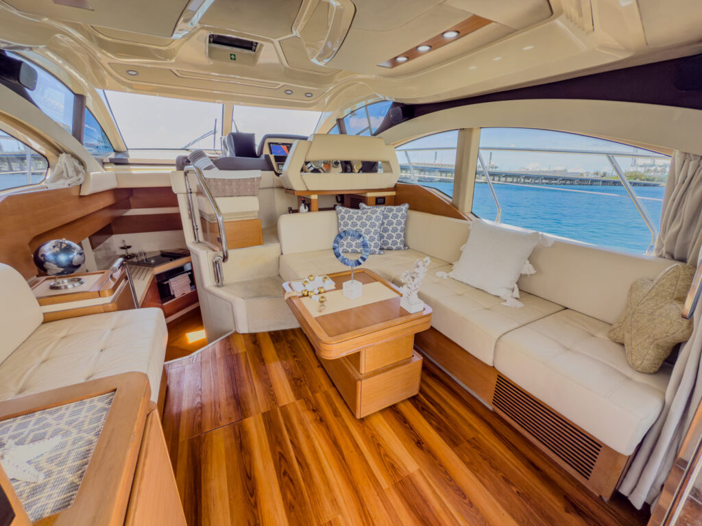 %Miami Yacht Rentals%