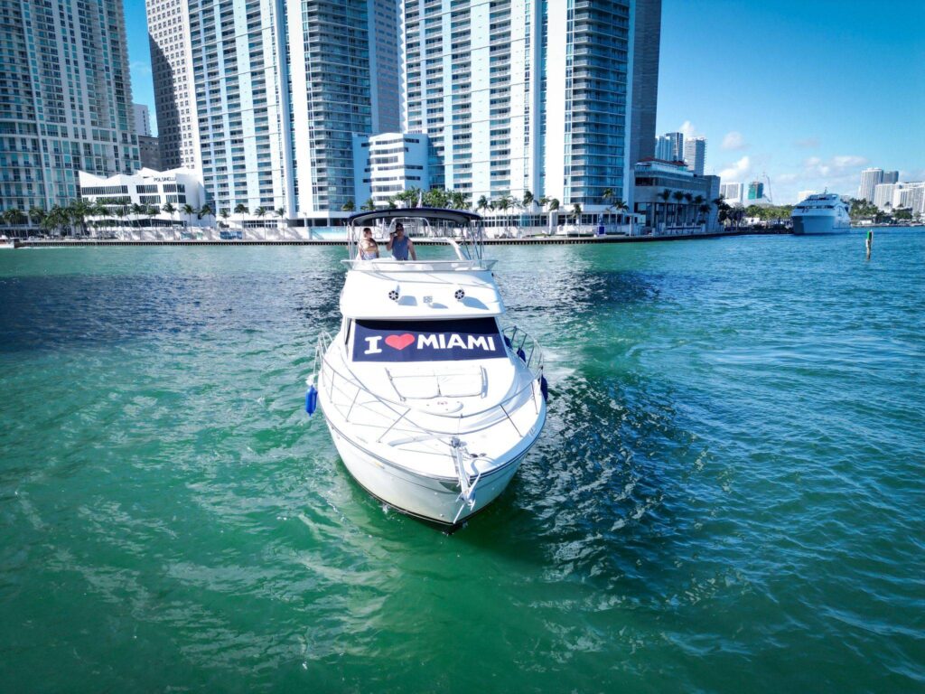 %Miami Yacht Rentals%