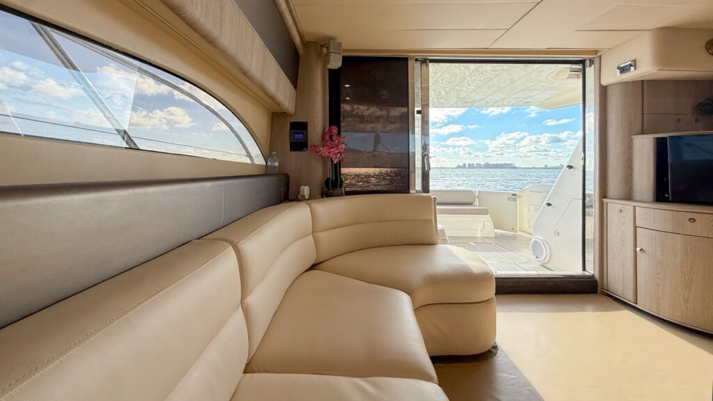 %Miami Yacht Rentals%