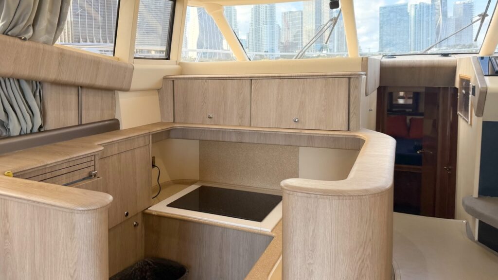 %Miami Yacht Rentals%